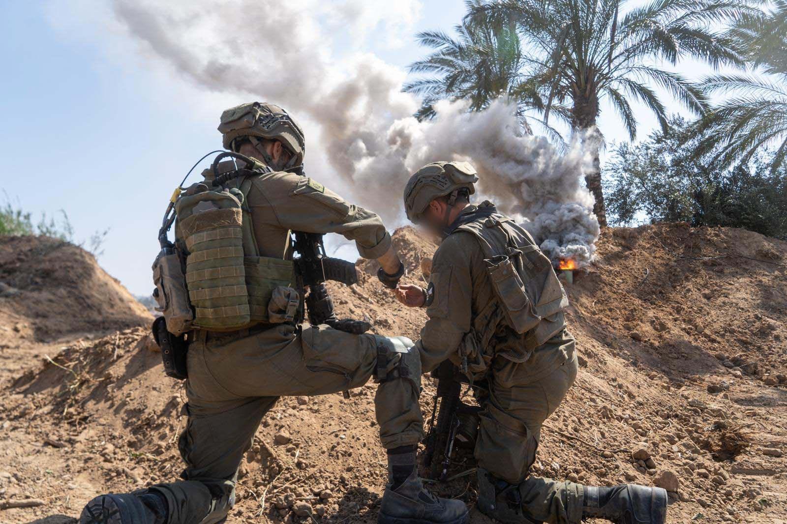 IDF forces in the central Gaza Strip.