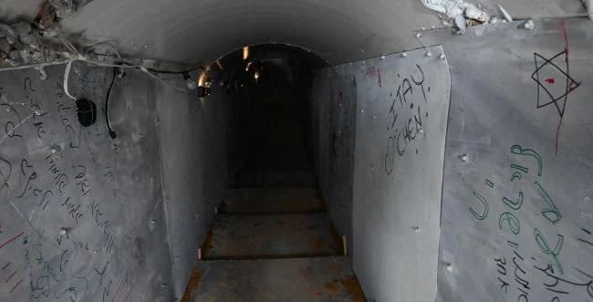 Hostage tunnel. Hostage tunnel.
