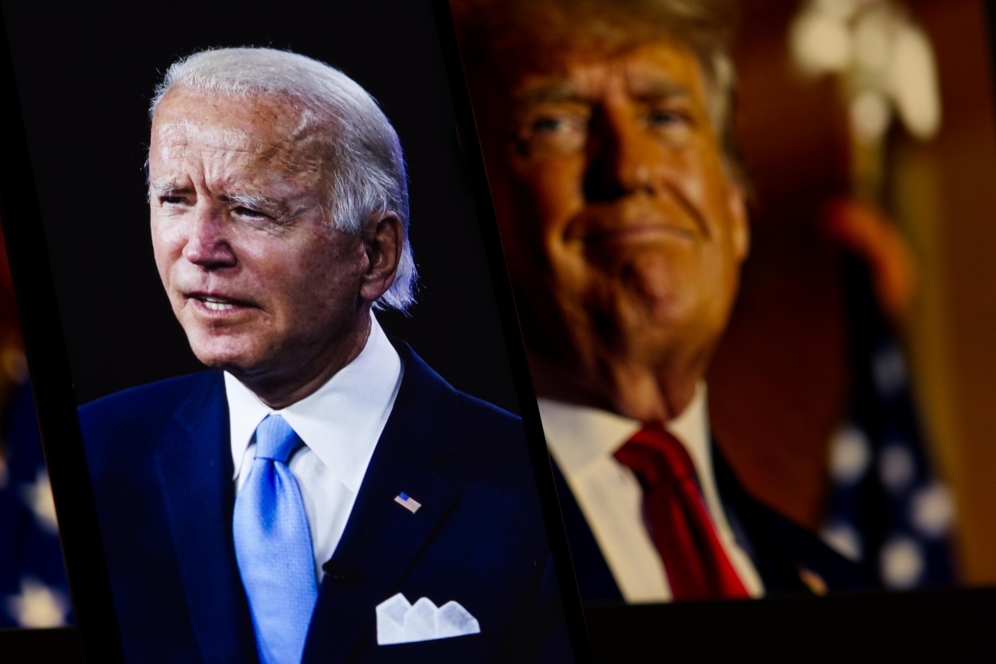 Biden in the shadow of Trump.