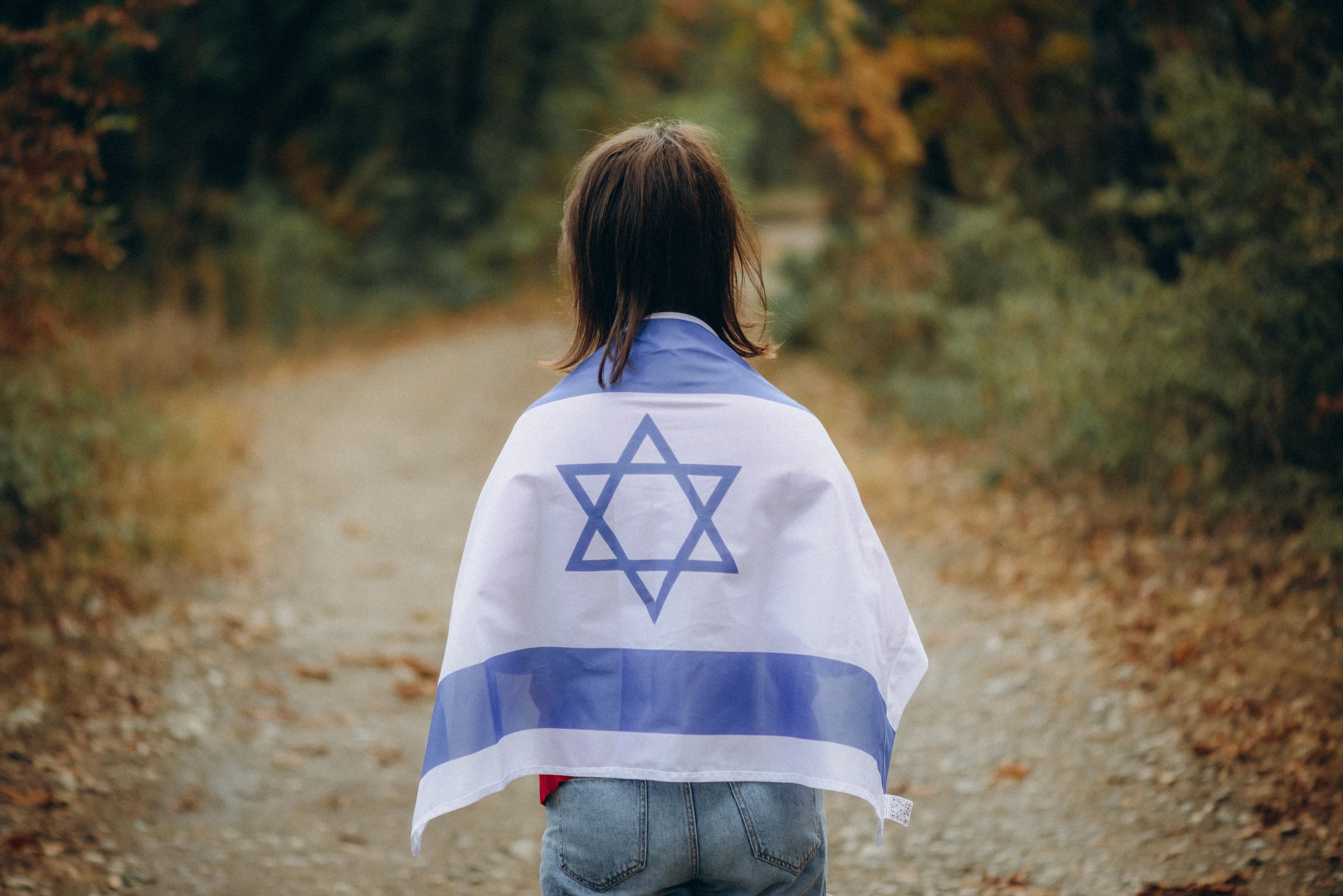 Girl wearing the Israeli flag 