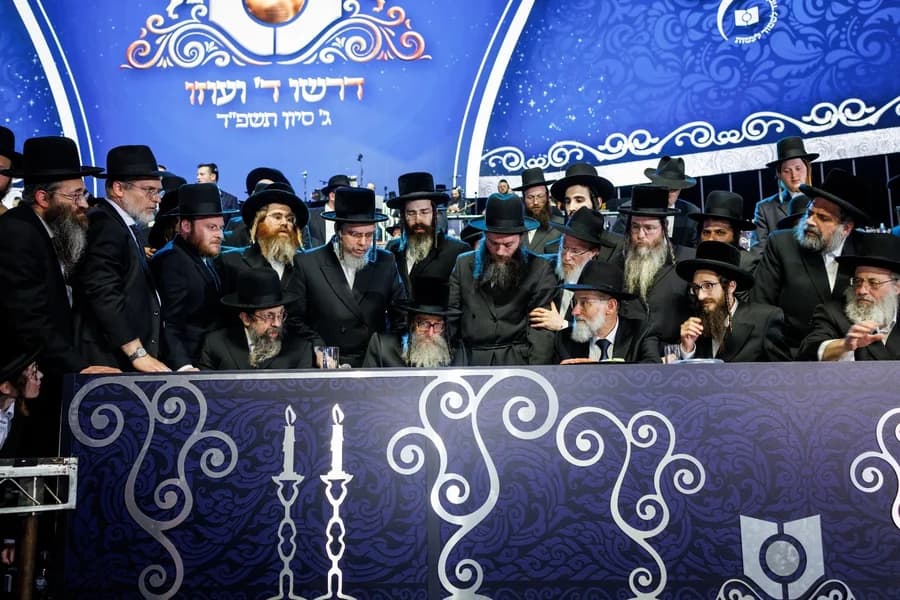 At 'Dirshu' on Erev Shavuos At 'Dirshu' on Erev Shavuos