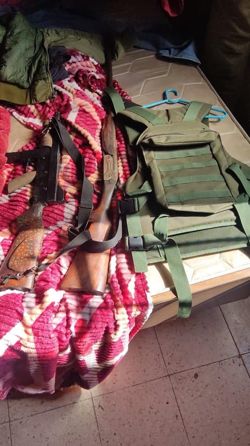 Weapons seized in anti-terror sweep. Weapons seized in anti-terror sweep.