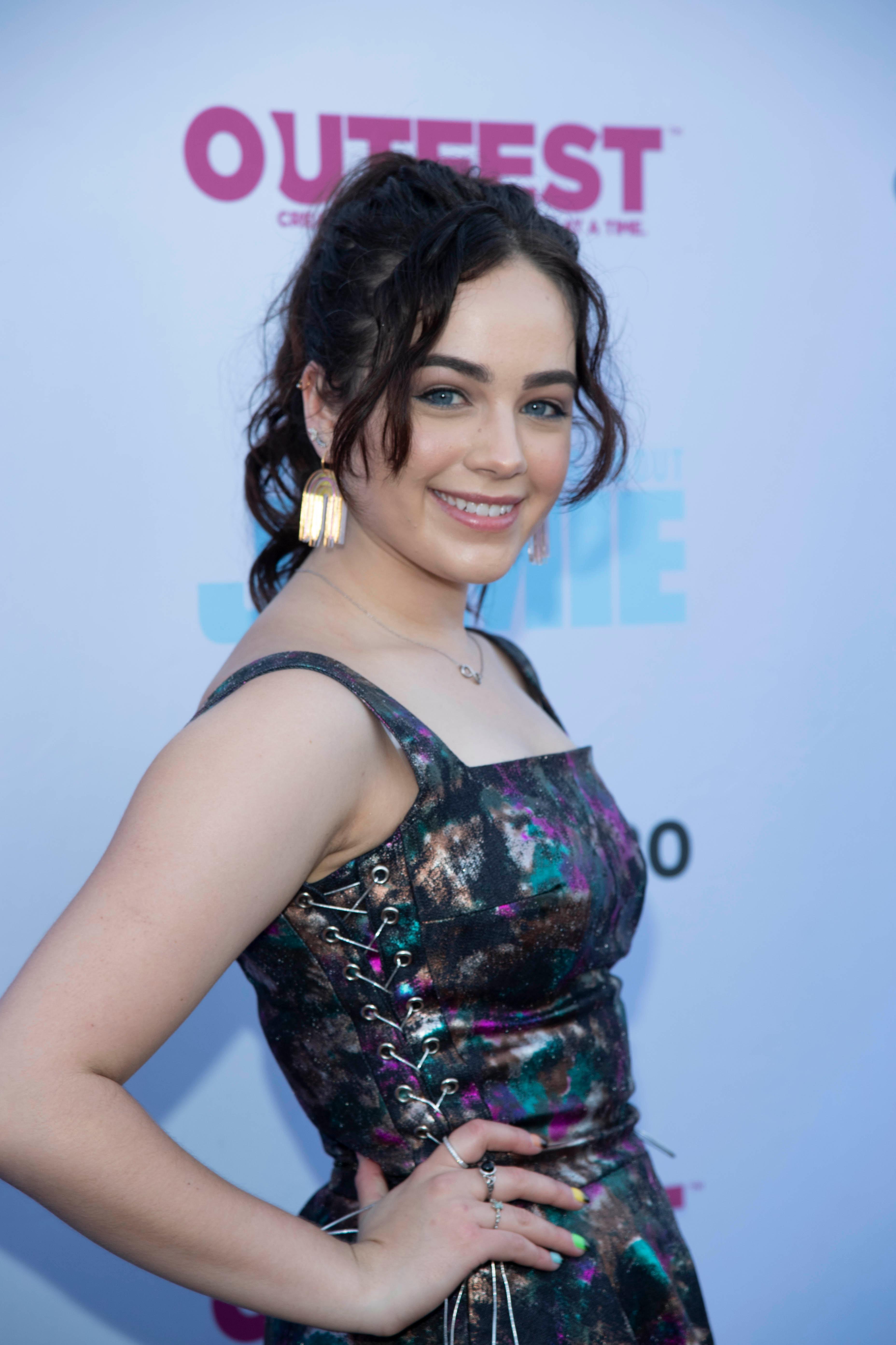 Mary Mouser Mary Mouser