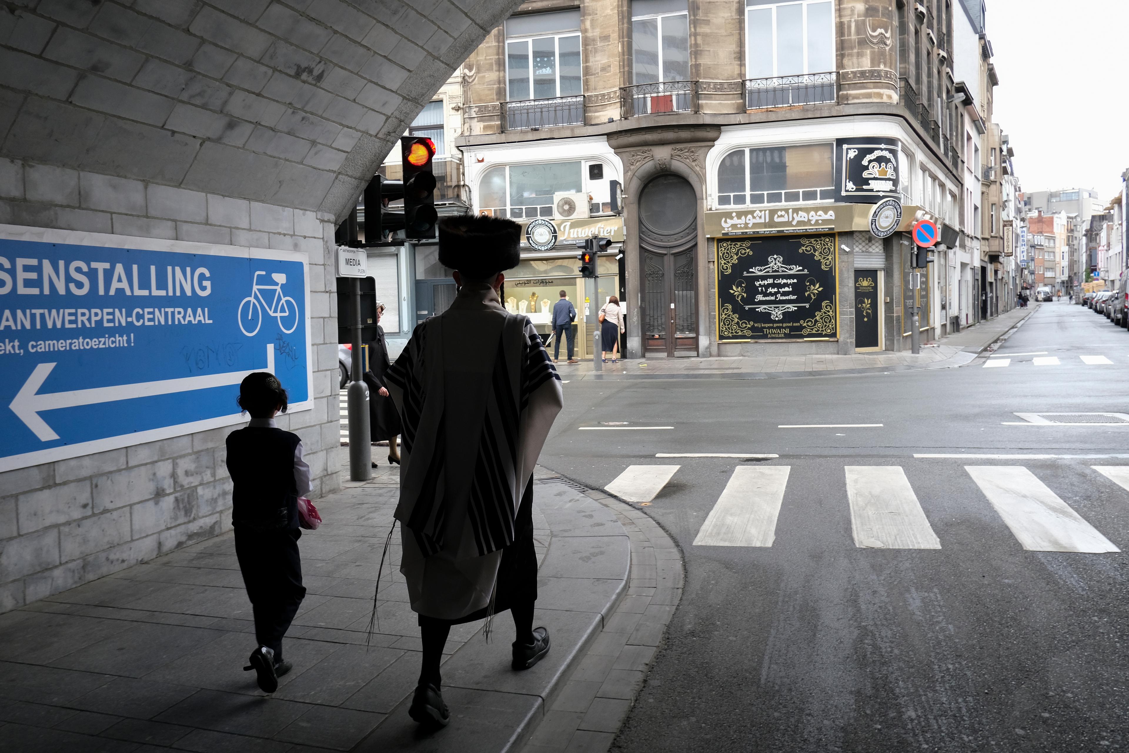 Jews in Antwerp, Belgium