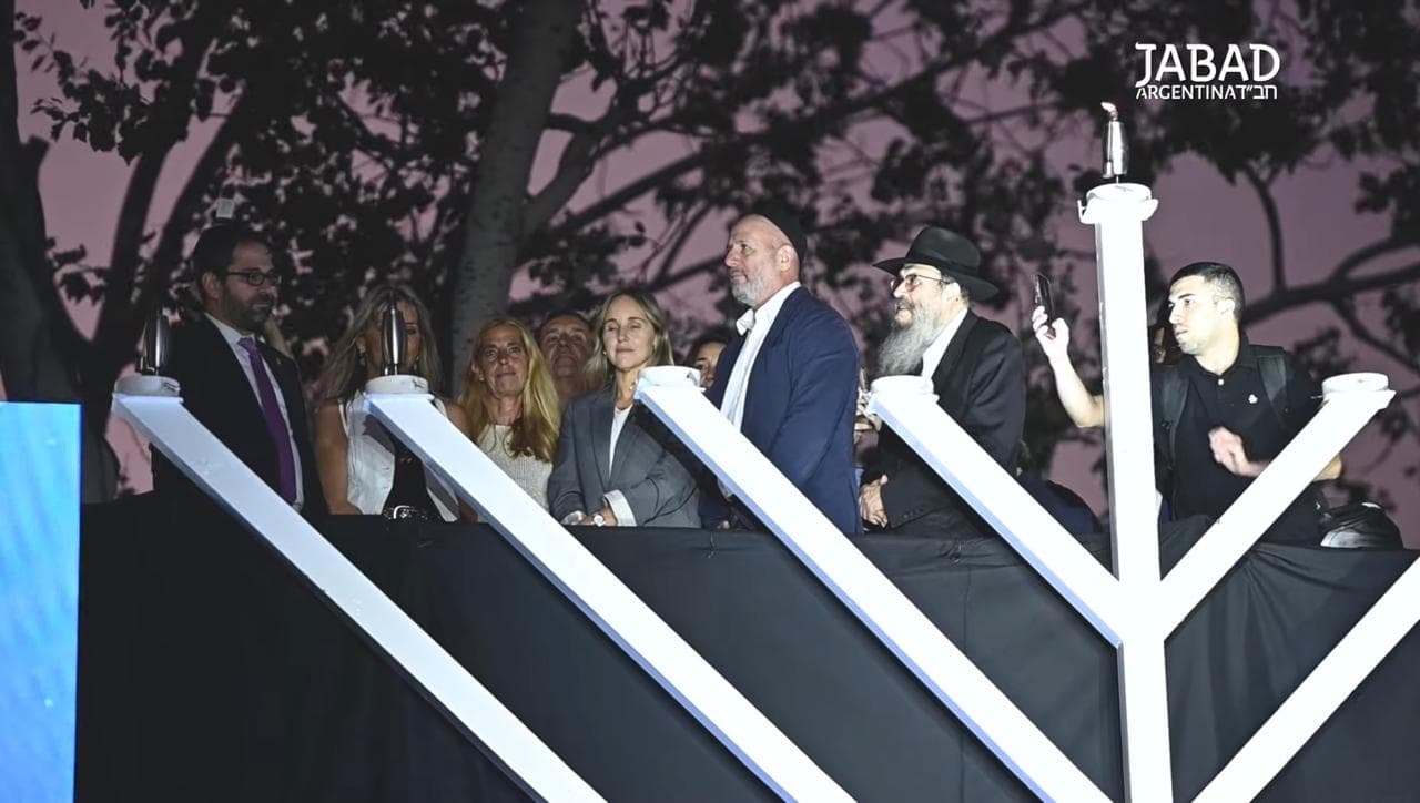Argentina holds special Hanukkah ceremony Argentina holds special Hanukkah ceremony
