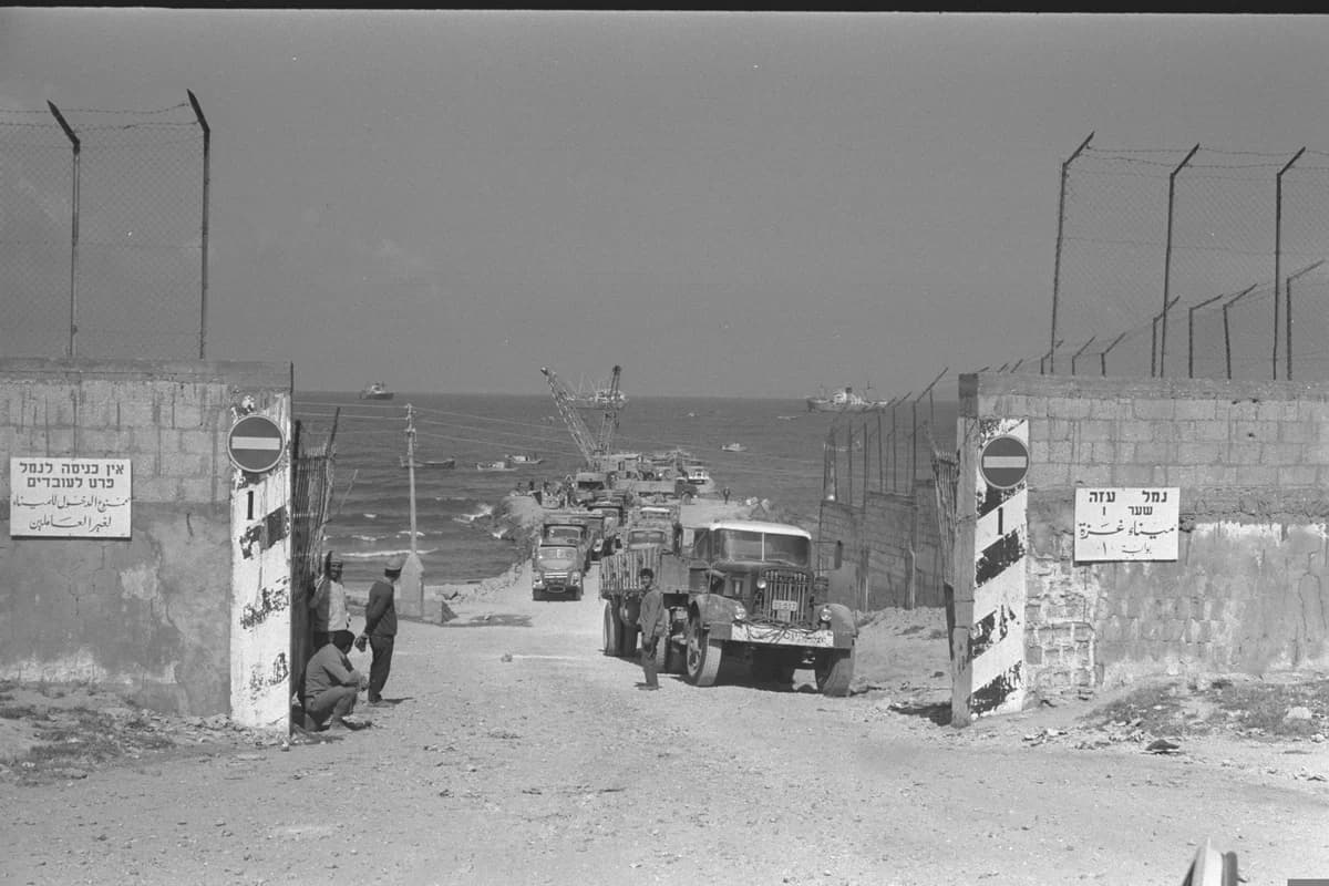 The entrance to Gaza port, 1973 The entrance to Gaza port, 1973