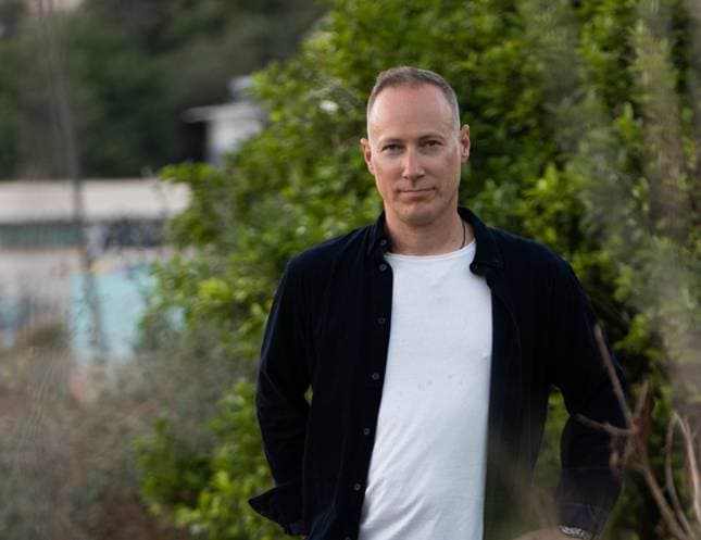 Eyal Lior