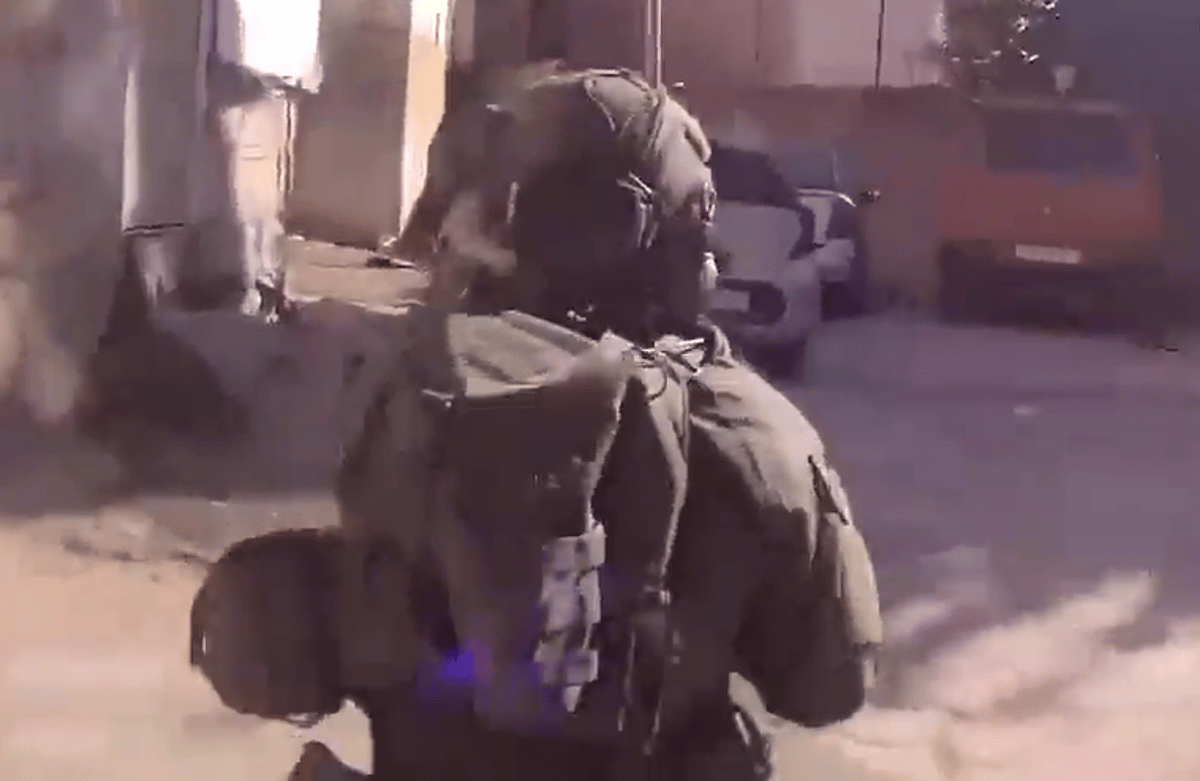 IDF Undercover soldier in the field