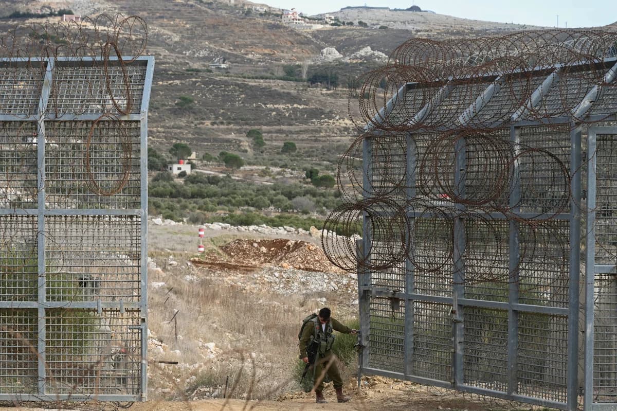 IDF soldiers on the Israeli Syrian border