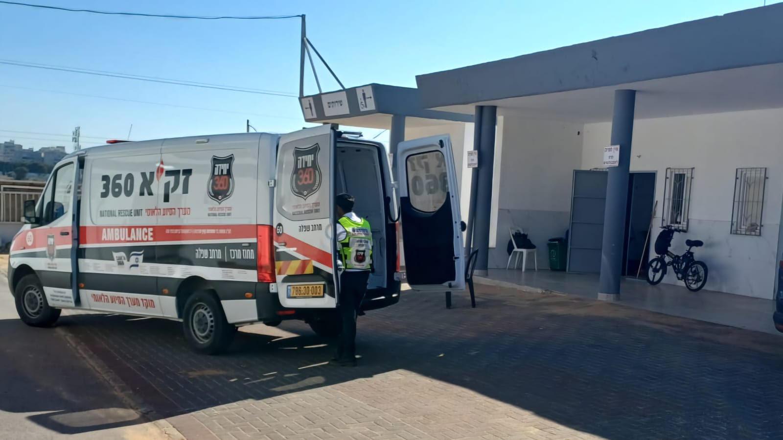 ZAKA working to return the body of Israeli from the Sinai