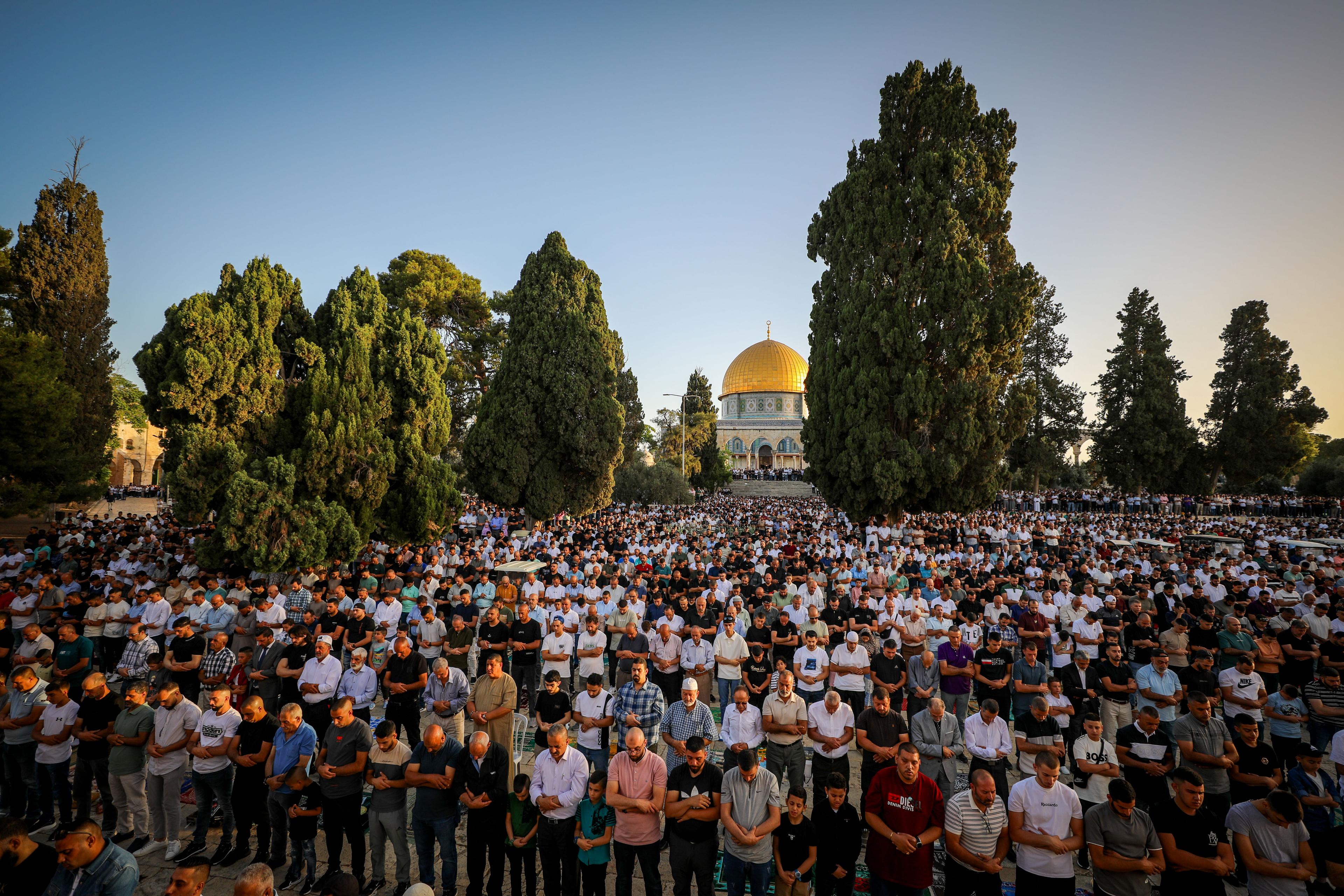 Thousands of Palestinians attend prayers at the Al Aqsa Mosque