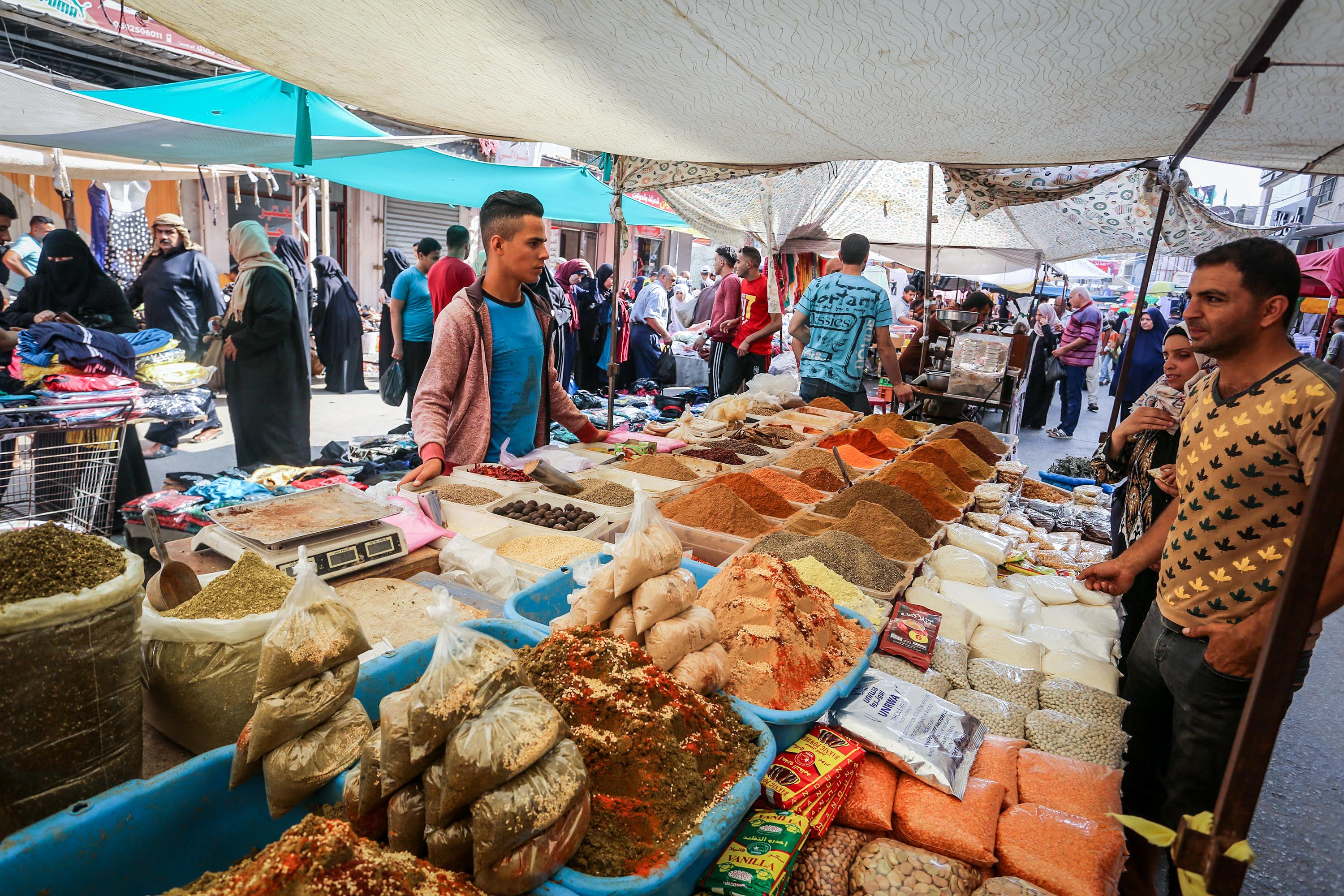 Palestinians in the market in Rafah, southern Gaza Strip