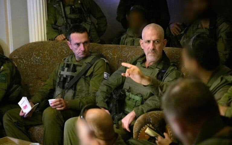 Shin Bet head with former Chief of Staff Halevi