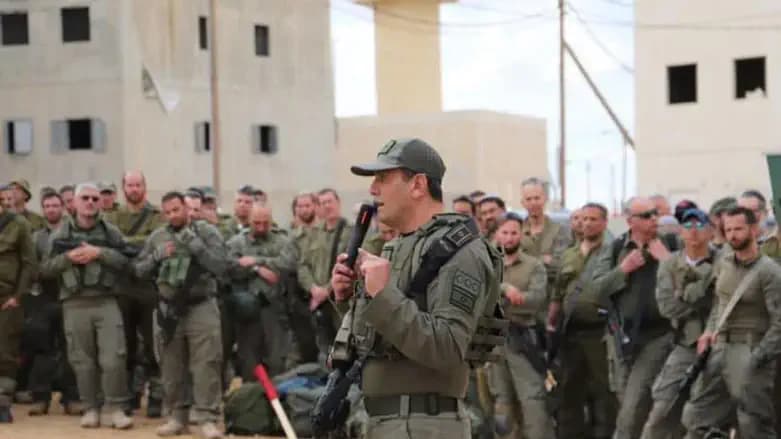 IDF Colonel Shai Babad speaking to soldiers