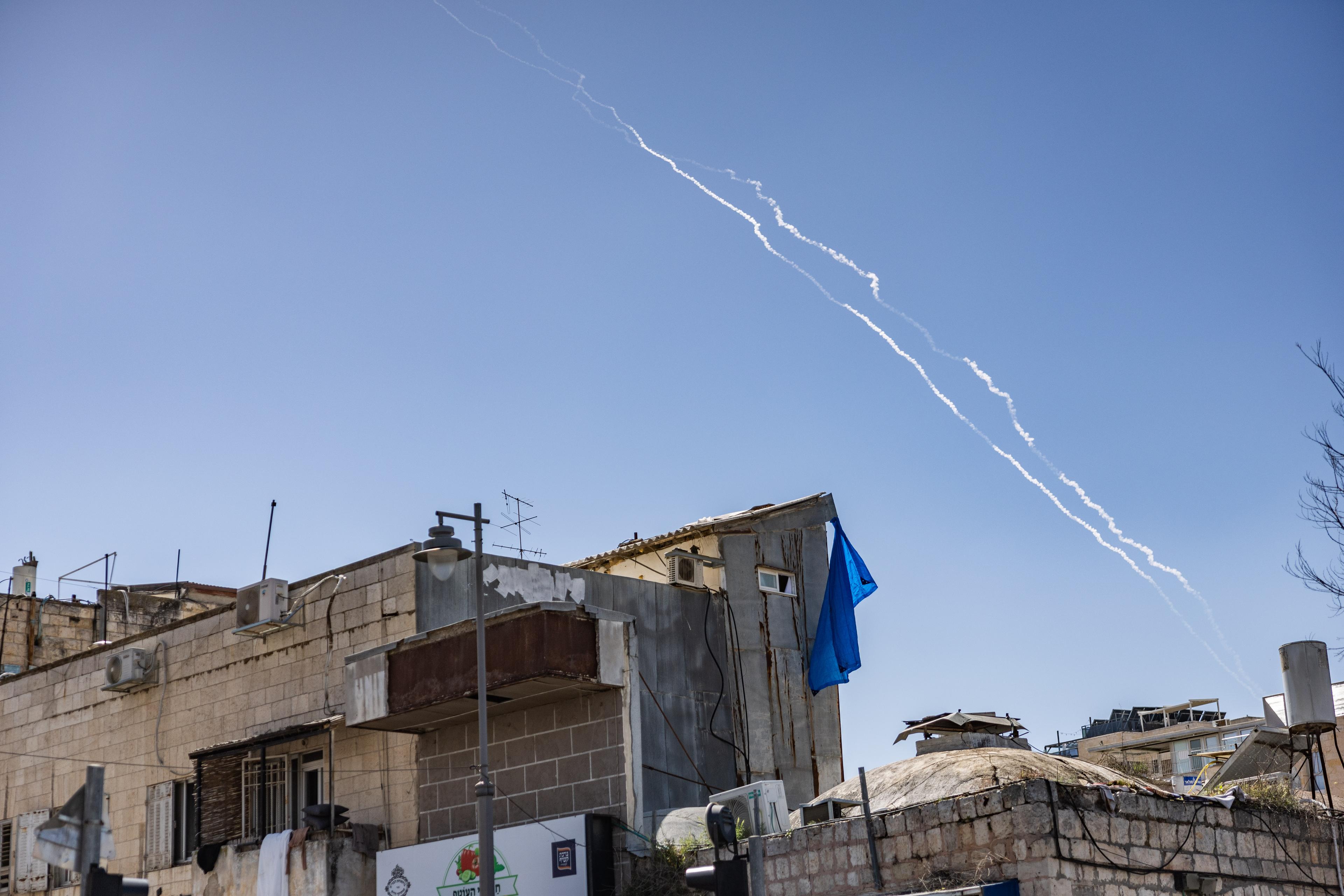 Missile trails from Yemen. Missile trails from Yemen.