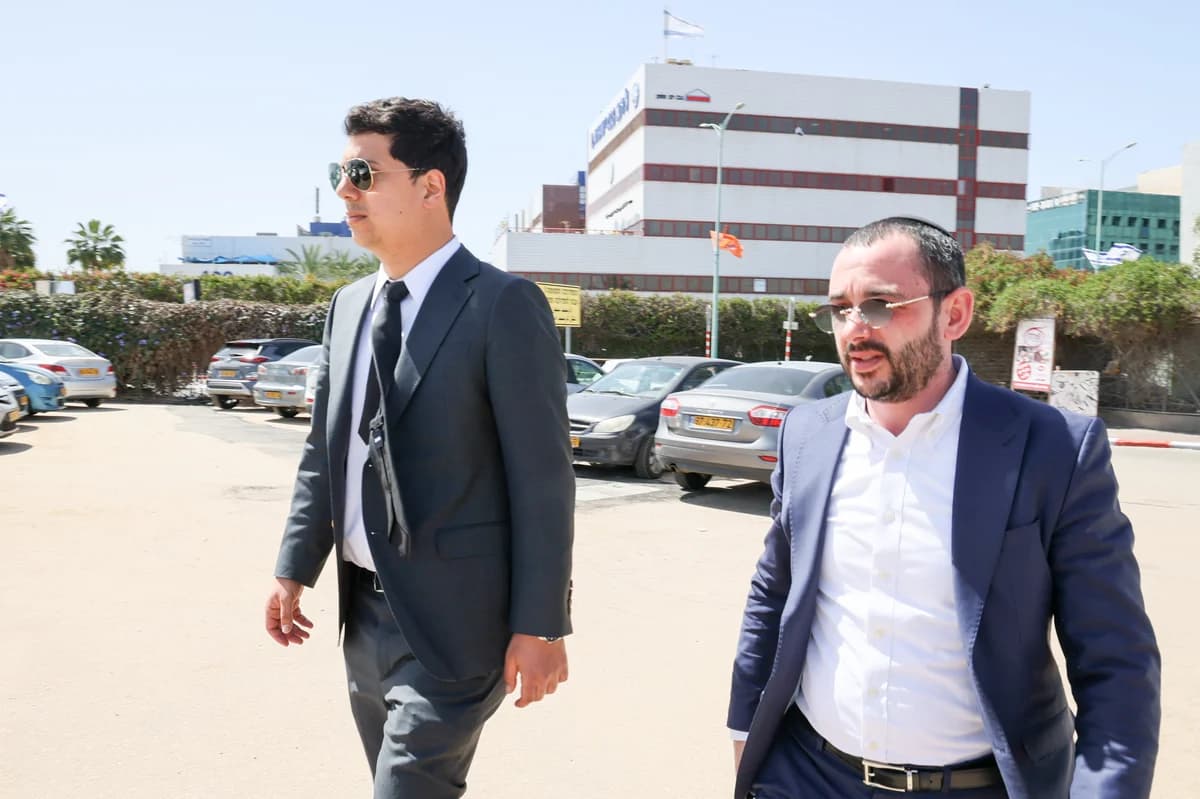 Netanyhau's lawyer outside Lahav 443