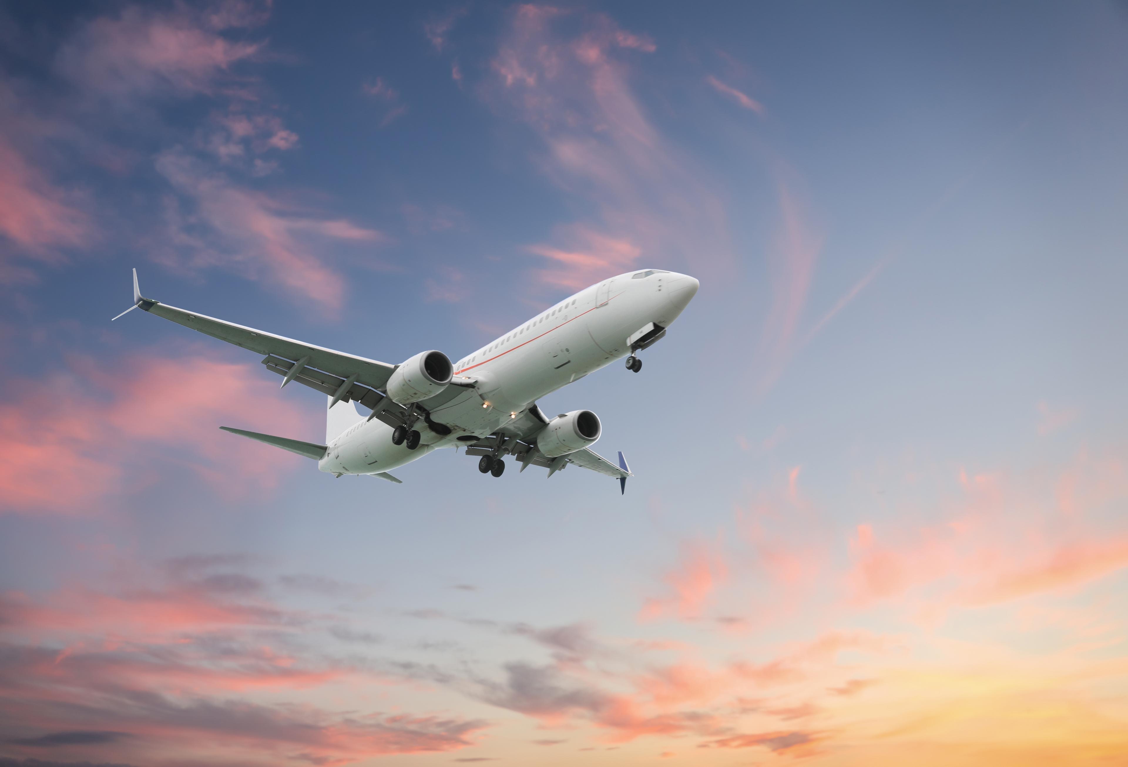 Airplane. Airplane.