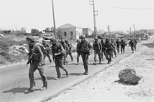IDF soldiers operating during the first Lebanon War