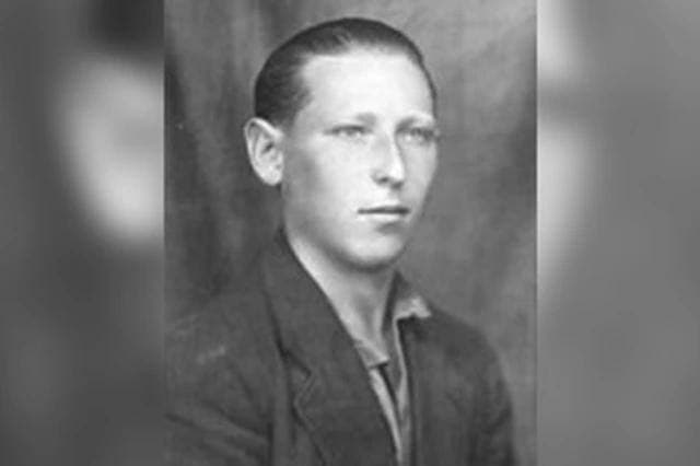 Soldier Arthur Gasner z"l Soldier Arthur Gasner z"l