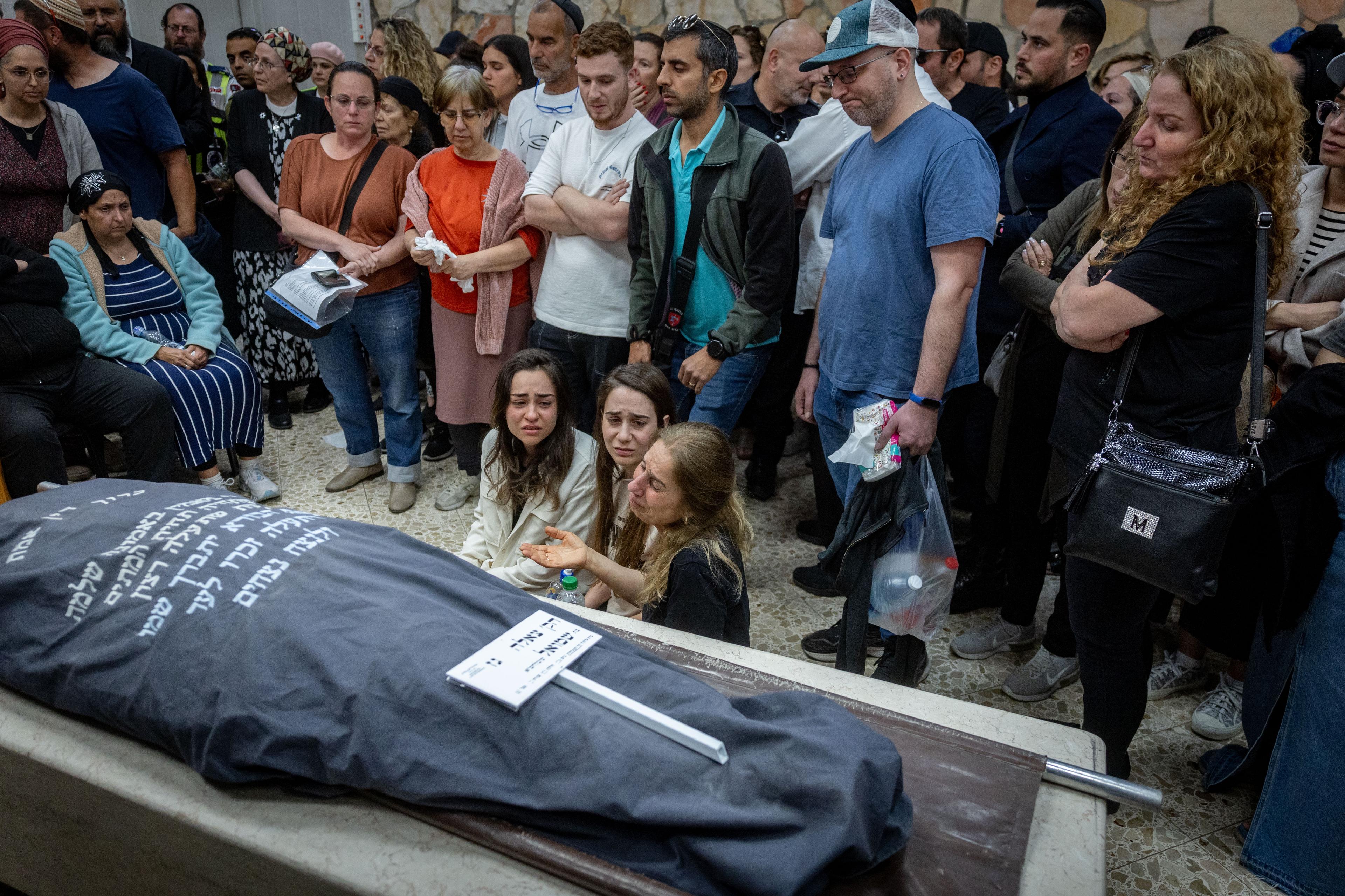 Family and friends attend the funeral of Tzeela Gez who were murdered in a terror shooting attack on Route 446 yesterday, at Har HaMenuchot Cemetery in Jerusalem, May 15, 2025.