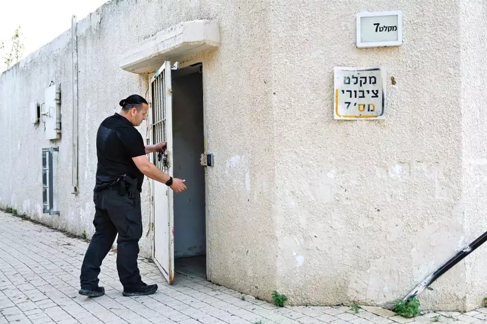Public Bomb Shelter in Israel Public Bomb Shelter in Israel