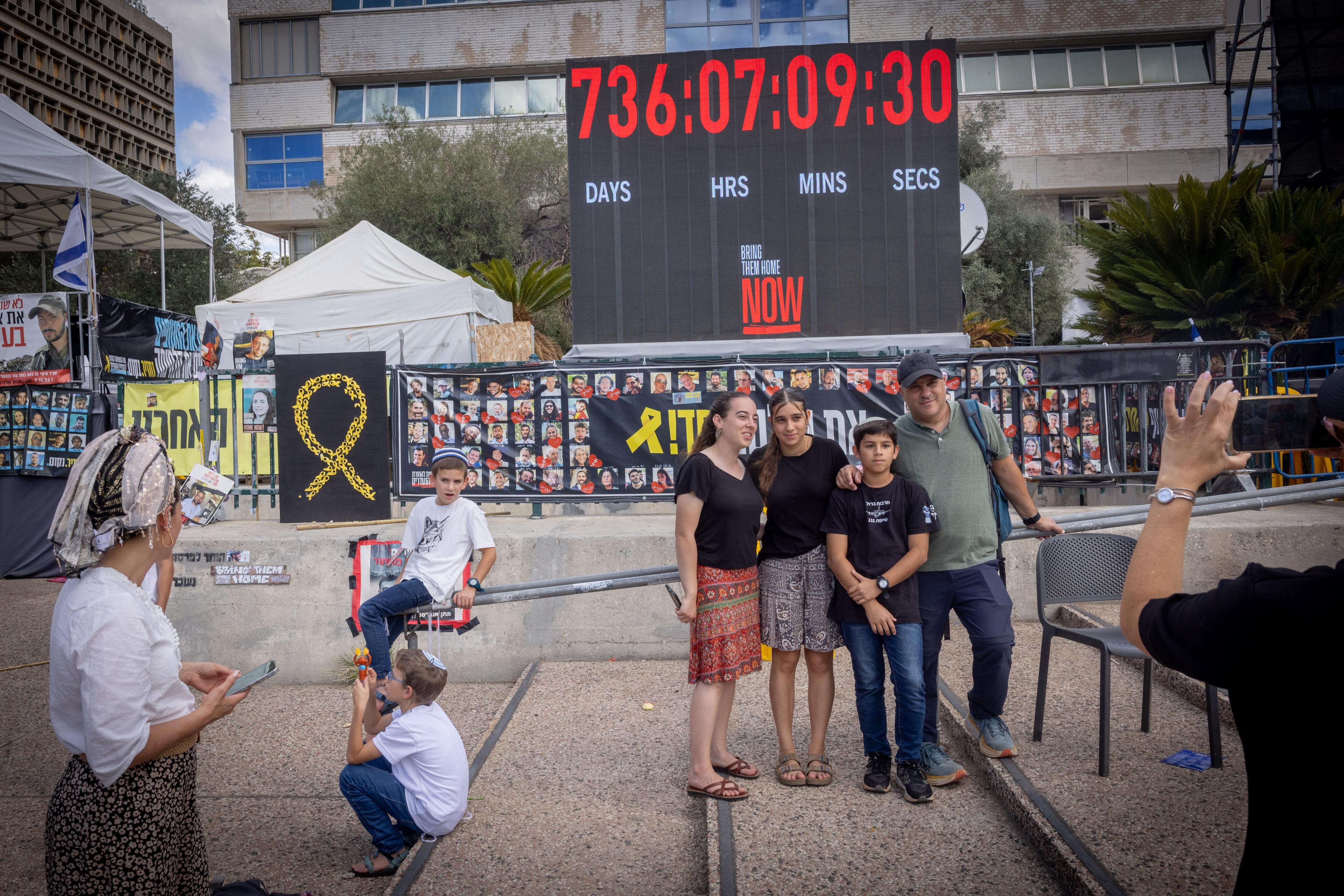 Visitors at Hostage Square in Tel Aviv.  October 12, 2025. 