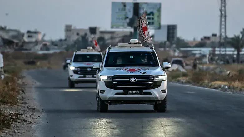 Red cross transferring hostage coffins to Israel