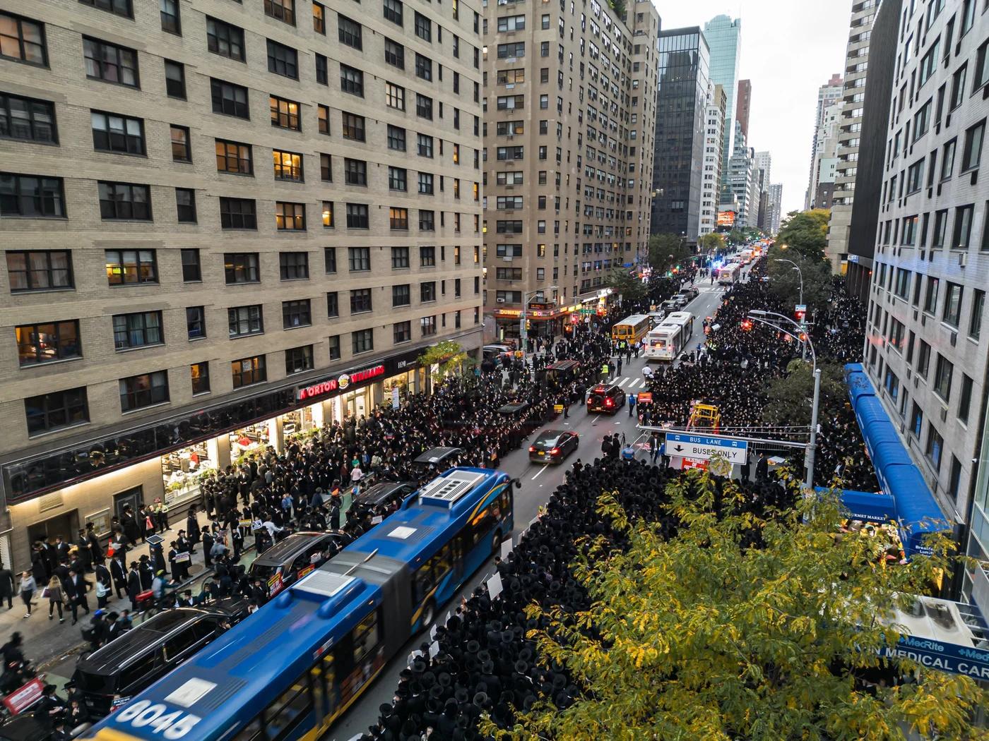 Mass Satmar protest