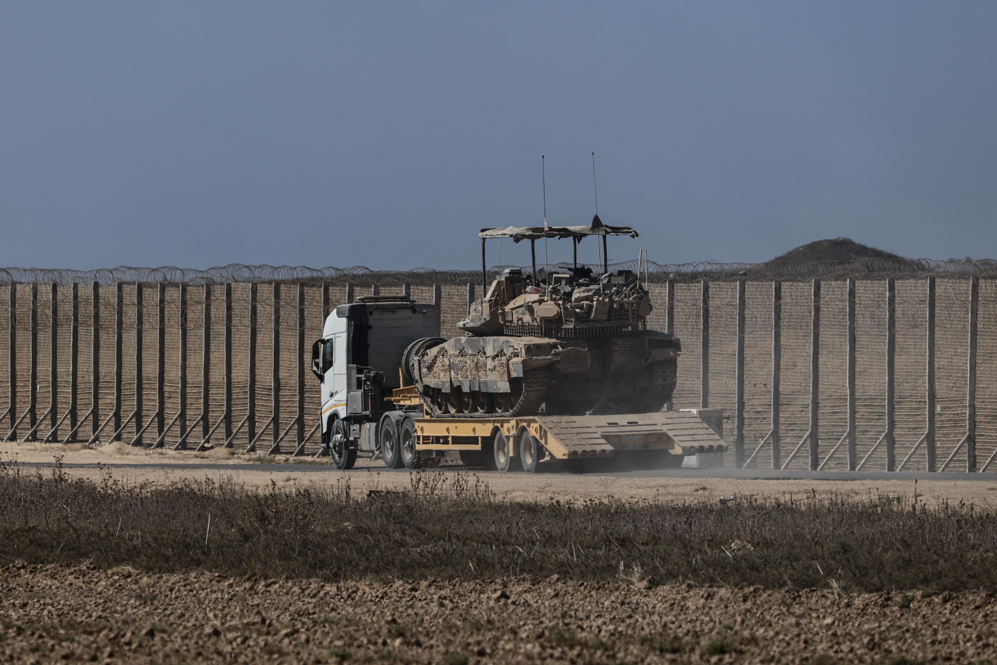 Israeli army on the southern border with Gaza. October 16, 2025. 