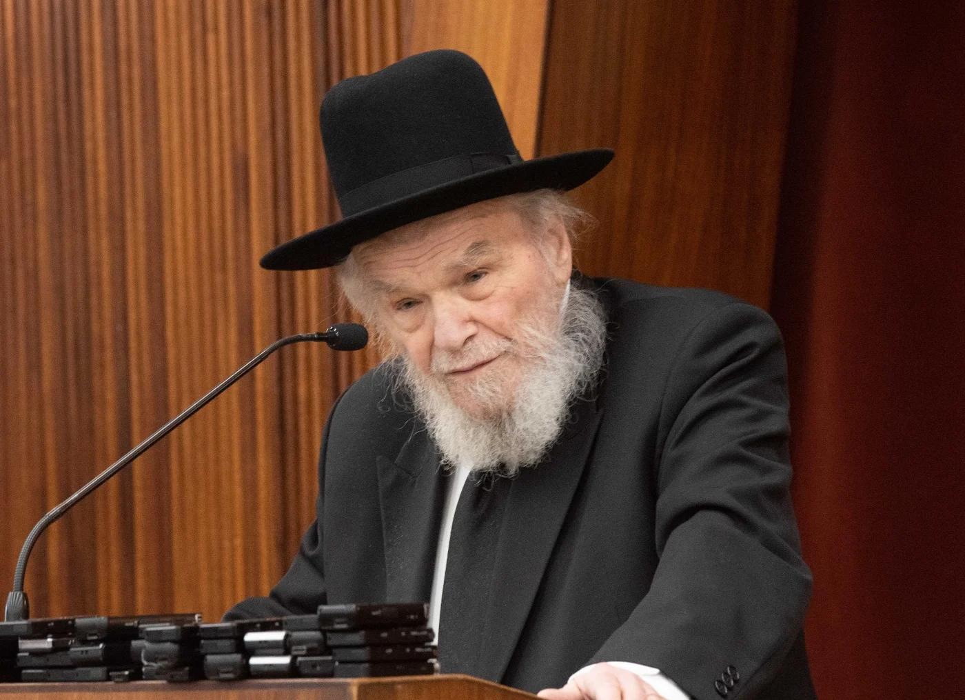 Torah World in Uproar: “Yated Ne'eman Censors the Gadol Hador; It Has Lost Its Right to Exist”