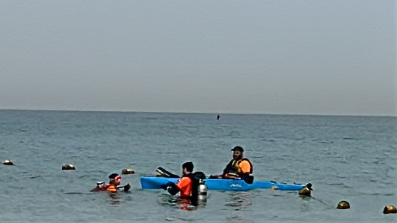 ZAKA volunteers searching for the missing phone