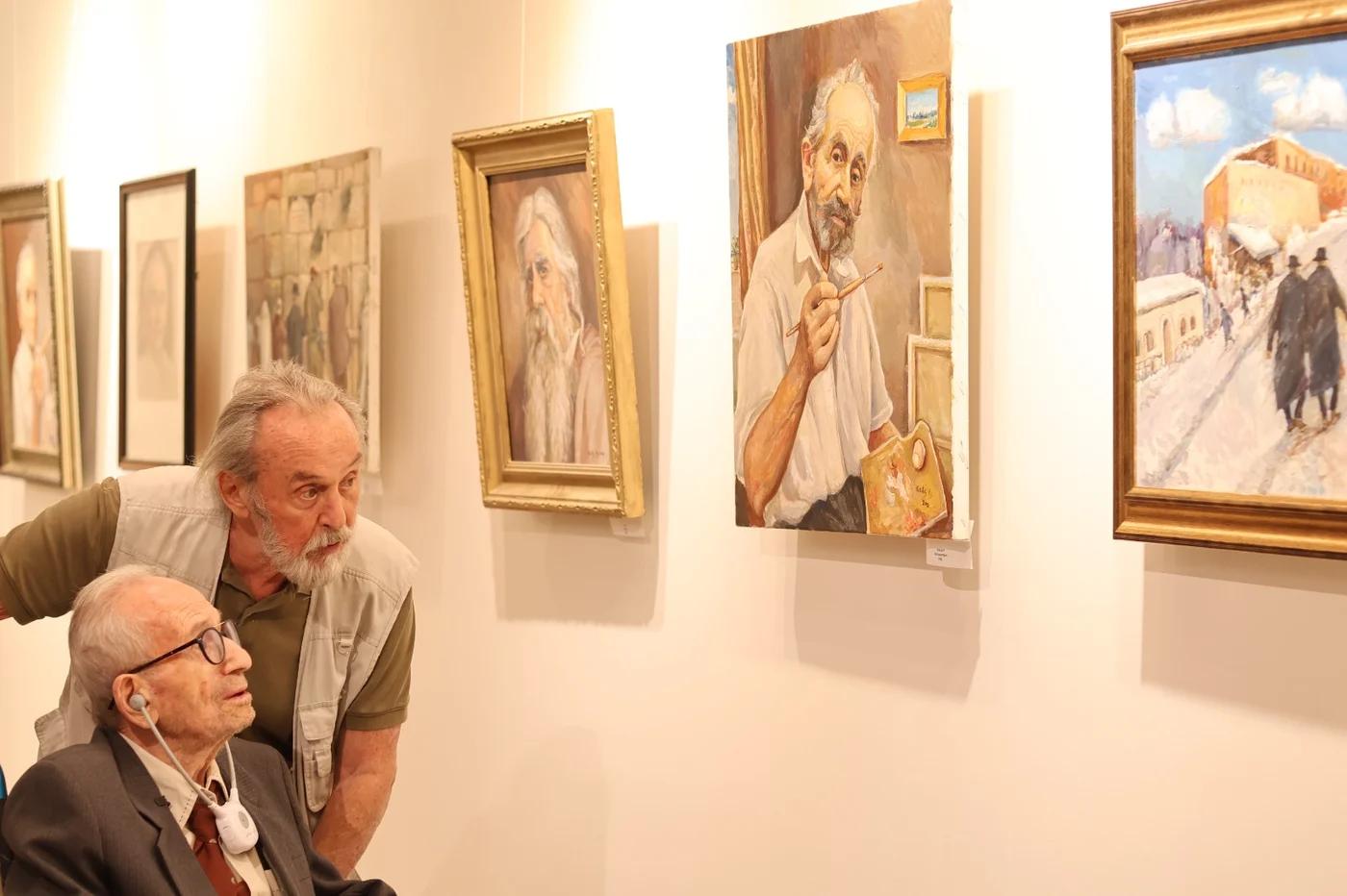 Katz at the exhibition