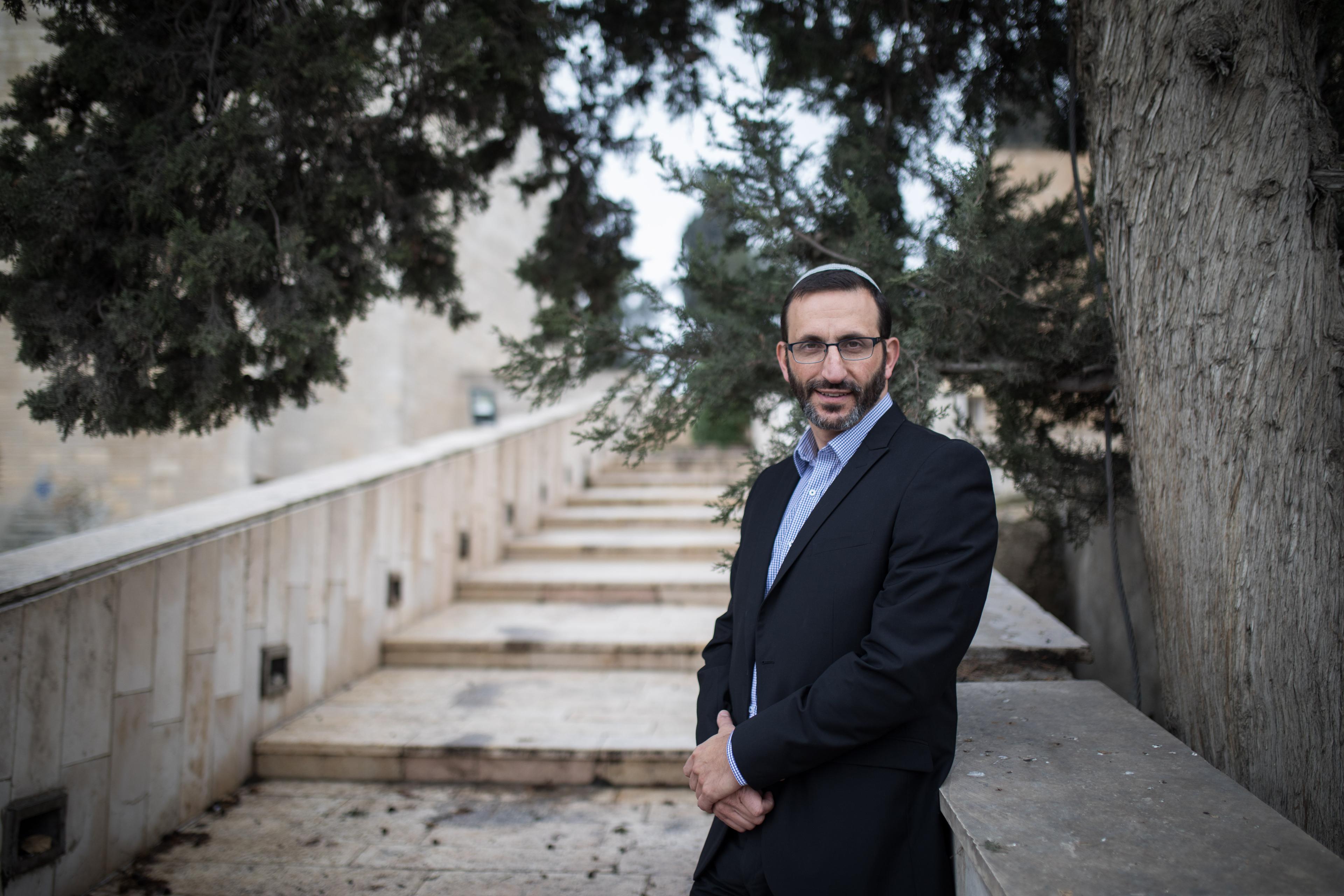 Rabbi Doron Peretz (Perez)