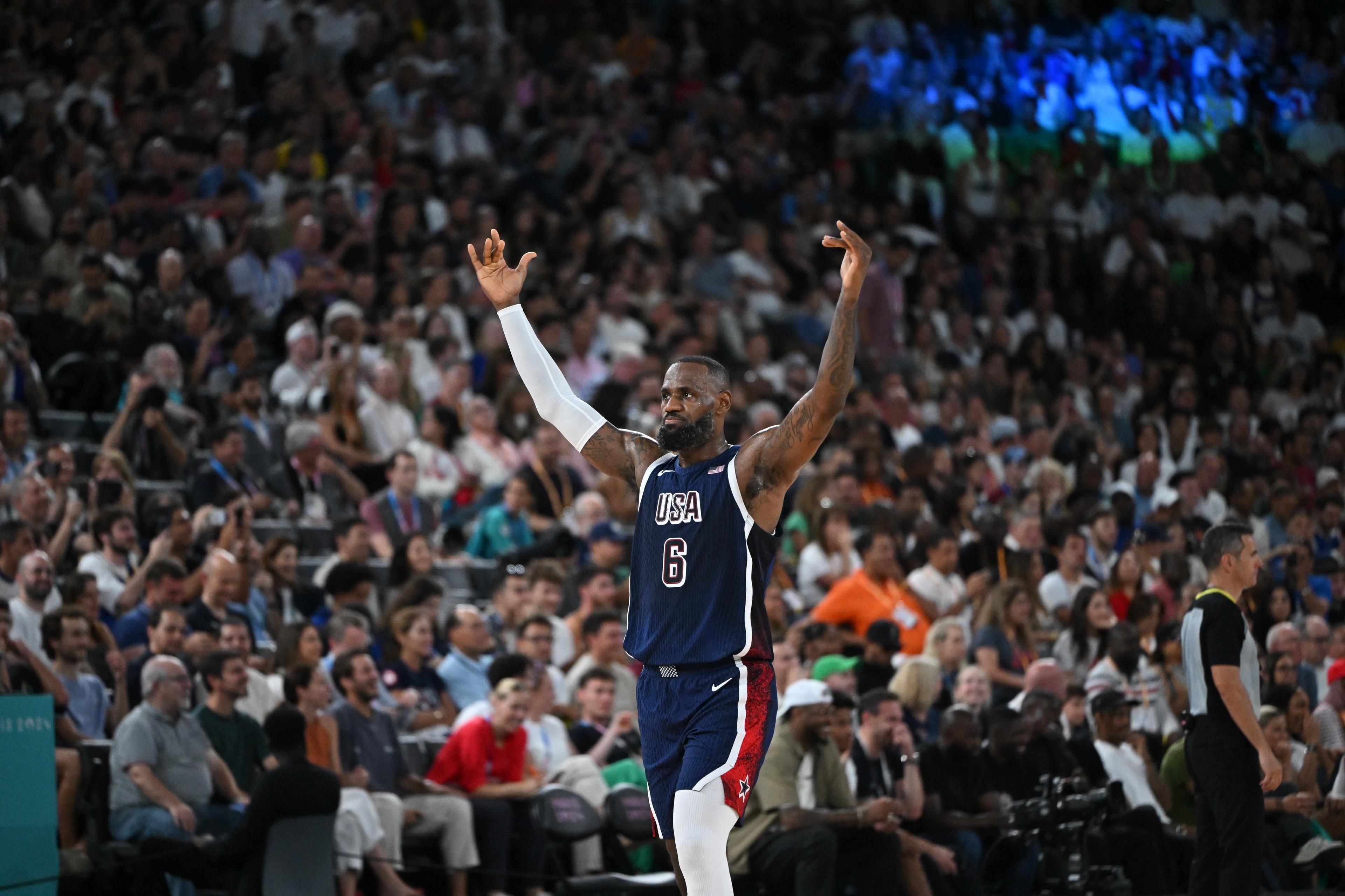 Paris-France, August 6, 2024, Paris 2024 Olympic Games match between the United States and Brazil at the Bercy Arena in Paris.
