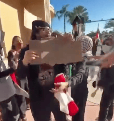 Pro-Palestinian Protesters Harass Family of Slain Israeli Officer Ran Gvili in Miami | WATCH